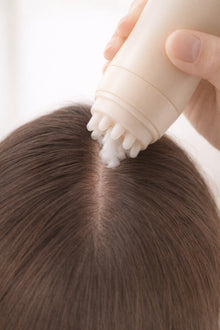 The Scalp Applicator